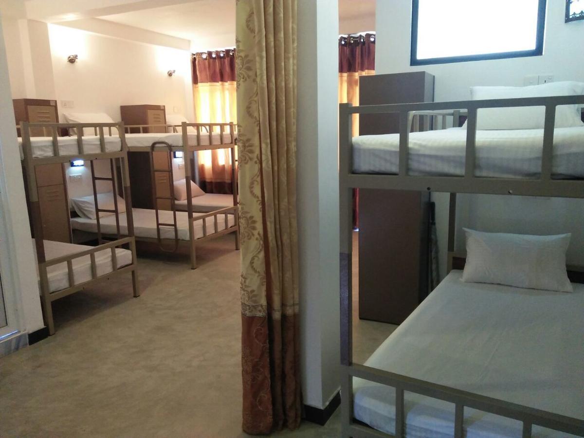 Space Garden Hostel Mirissa Zewnętrze zdjęcie